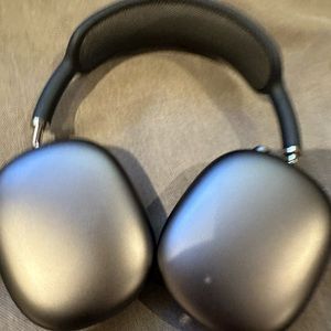 Headphones airpod maxes